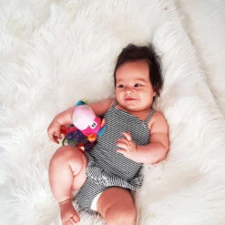 Playgro Activiteitenrammelaar Clopette -Speelwereld Plezier 1035199 21c24c3b